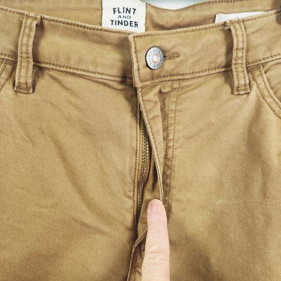 Flint And Tinder 365 Pants Mens 31x30 Khaki Classic Fit Stretch Chinos Huckberry - Picture 7 of 16